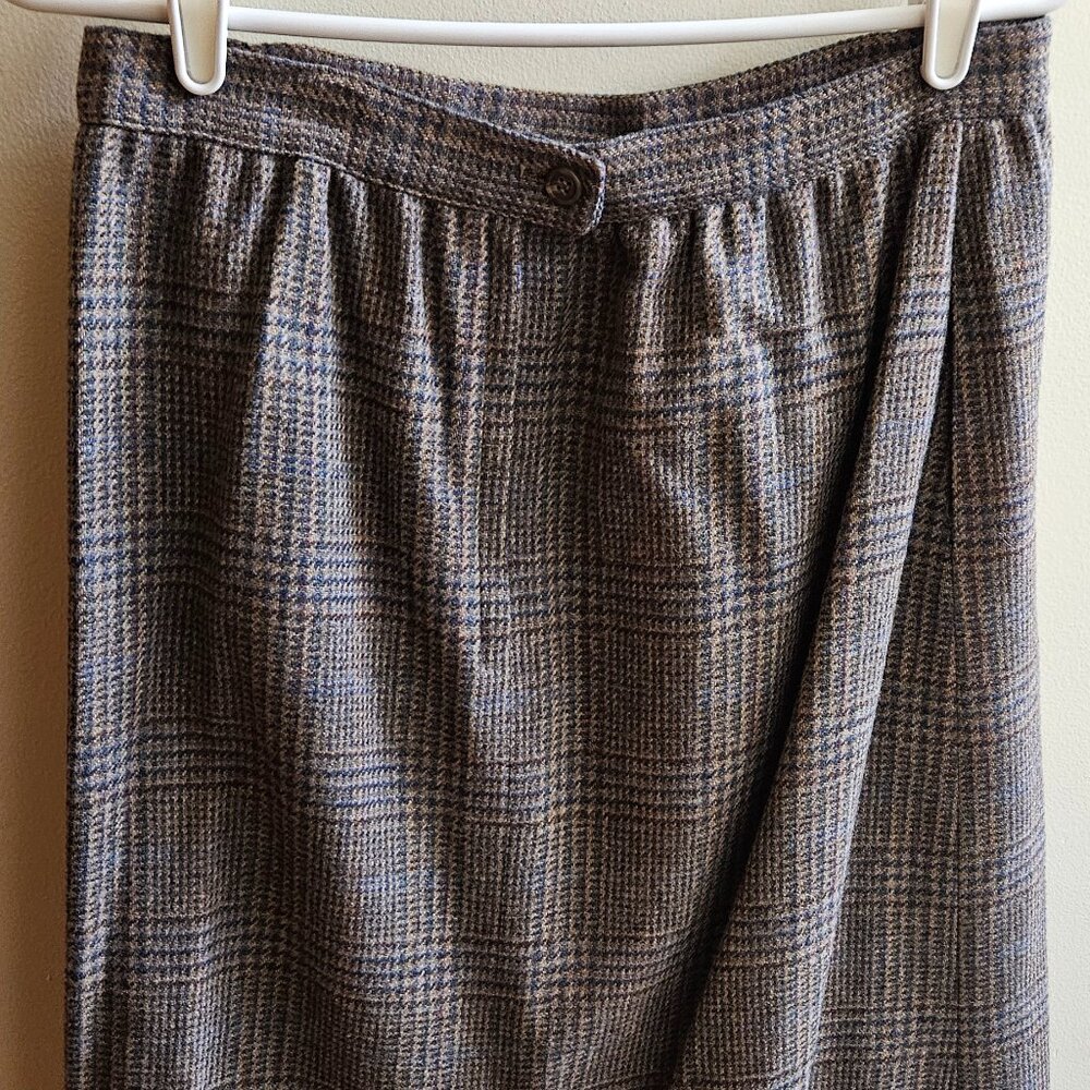 Size 14 100% Wool Blue/Tan Plaid Pencil Skirt Bretton Place